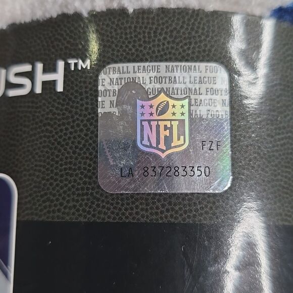 New England Patriots 46x60 Super Plush Throw Blanket NFL - Picture 3 of 4